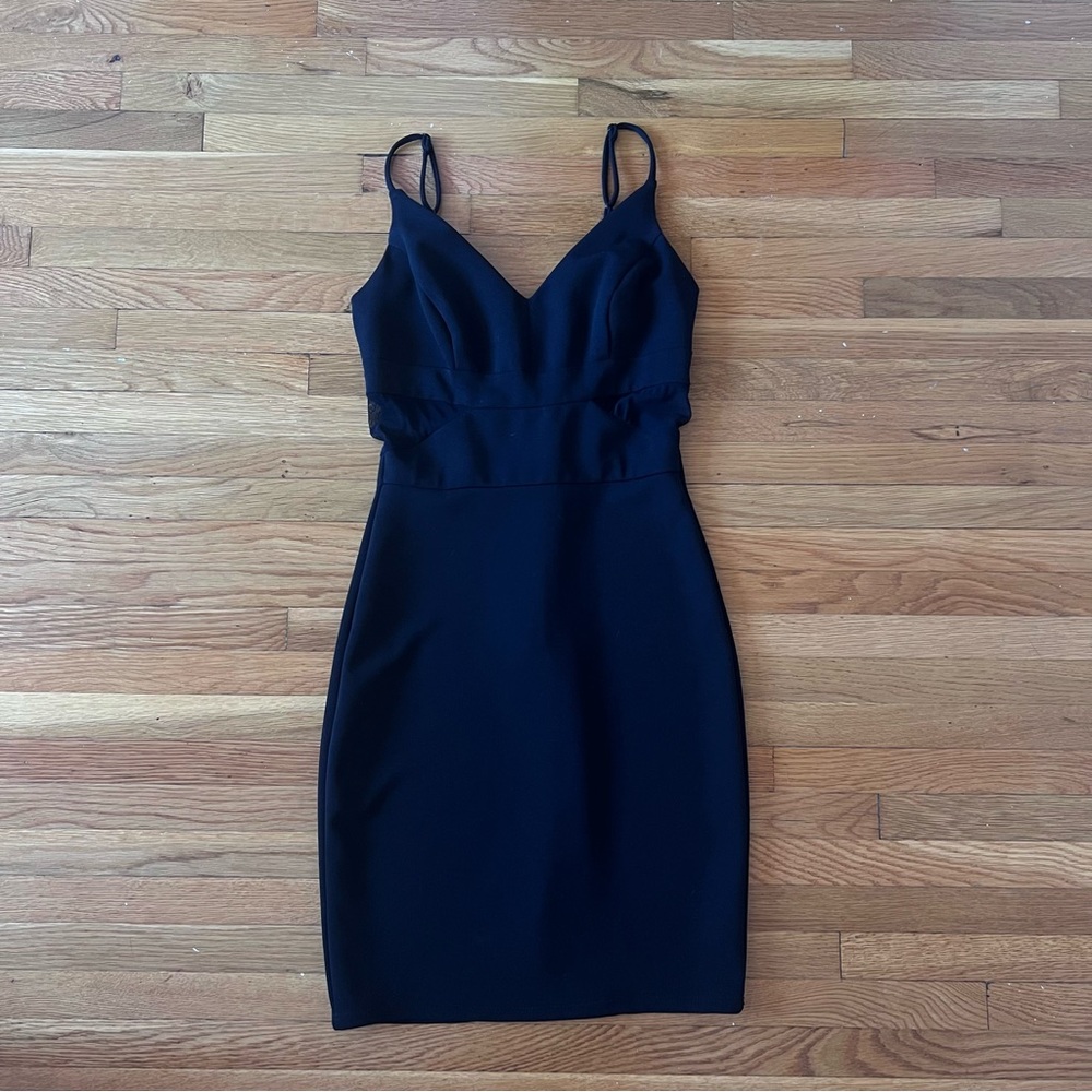 WOMENS SIZE 0 BLACK MINI DRESS WITH MESH DETAILING